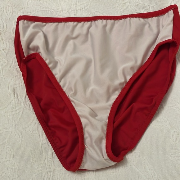 Venus Goddess Ruffle Hem Halter Tankini Swimsuit Top & Bottom - Picture 7 of 8